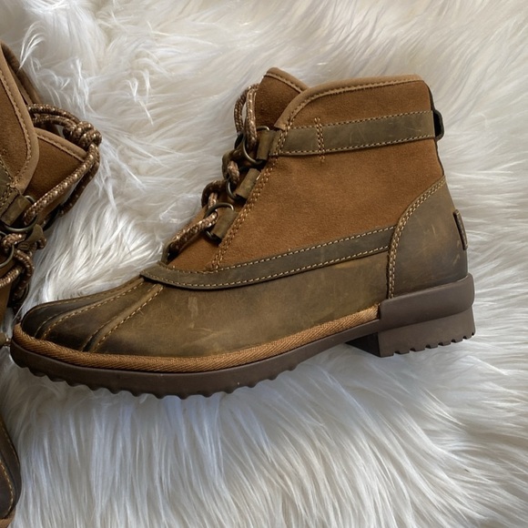 ❄️UGG Greda Shearling waterproof women’s boot 6 brown - Picture 3 of 16